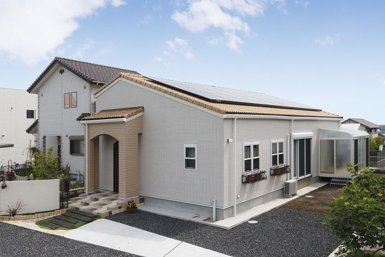 クレバリーホーム 【平屋】南欧テイストと雑貨店がテーマの全量買取型太陽光発電住宅の建築実例画像5