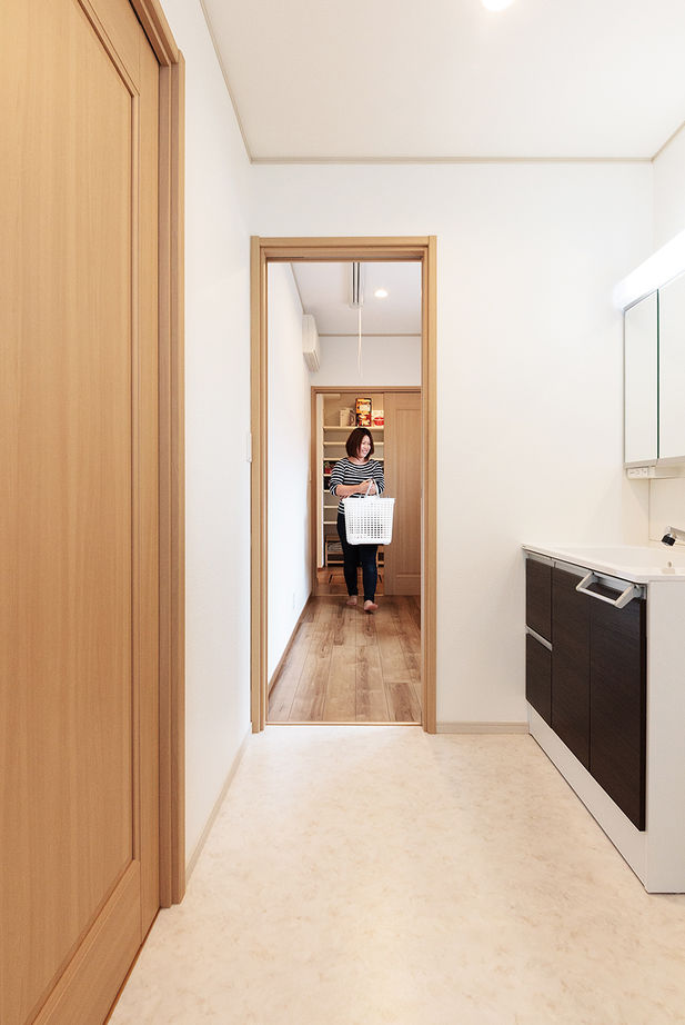 クレバリーホーム 【2000万円～2499万円／回遊動線／間取図有】使い勝手と好きなデザインを両立した大満足のマイホームの建築実例画像8