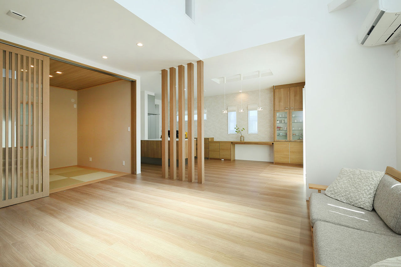 クレバリーホーム 【4000万円～／吹き抜け／間取図有】伸びやかな空間設計。デザイン性がもたらす上質な家族時間の建築実例画像3