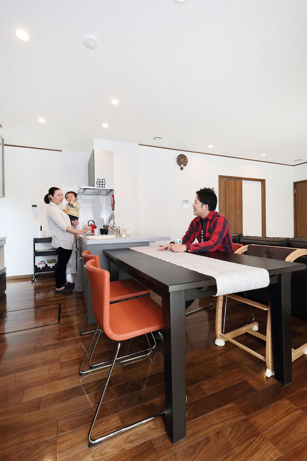 クレバリーホーム 【2000～2499万円／家事ラク／間取図有】将来の家族構成の変化にも対応する空間や収納計画が光る住まいの建築実例画像4