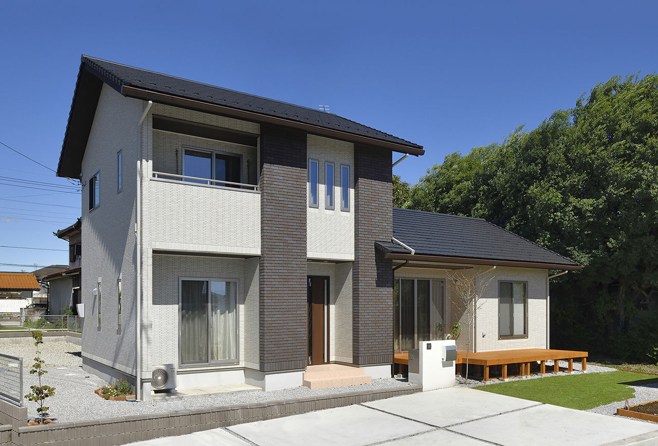 クレバリーホーム 【2000万円～2499万円／充実収納／家事がラク／間取図有】平屋の良さを採り入れた子育てしやすい2階建ての建築実例画像2