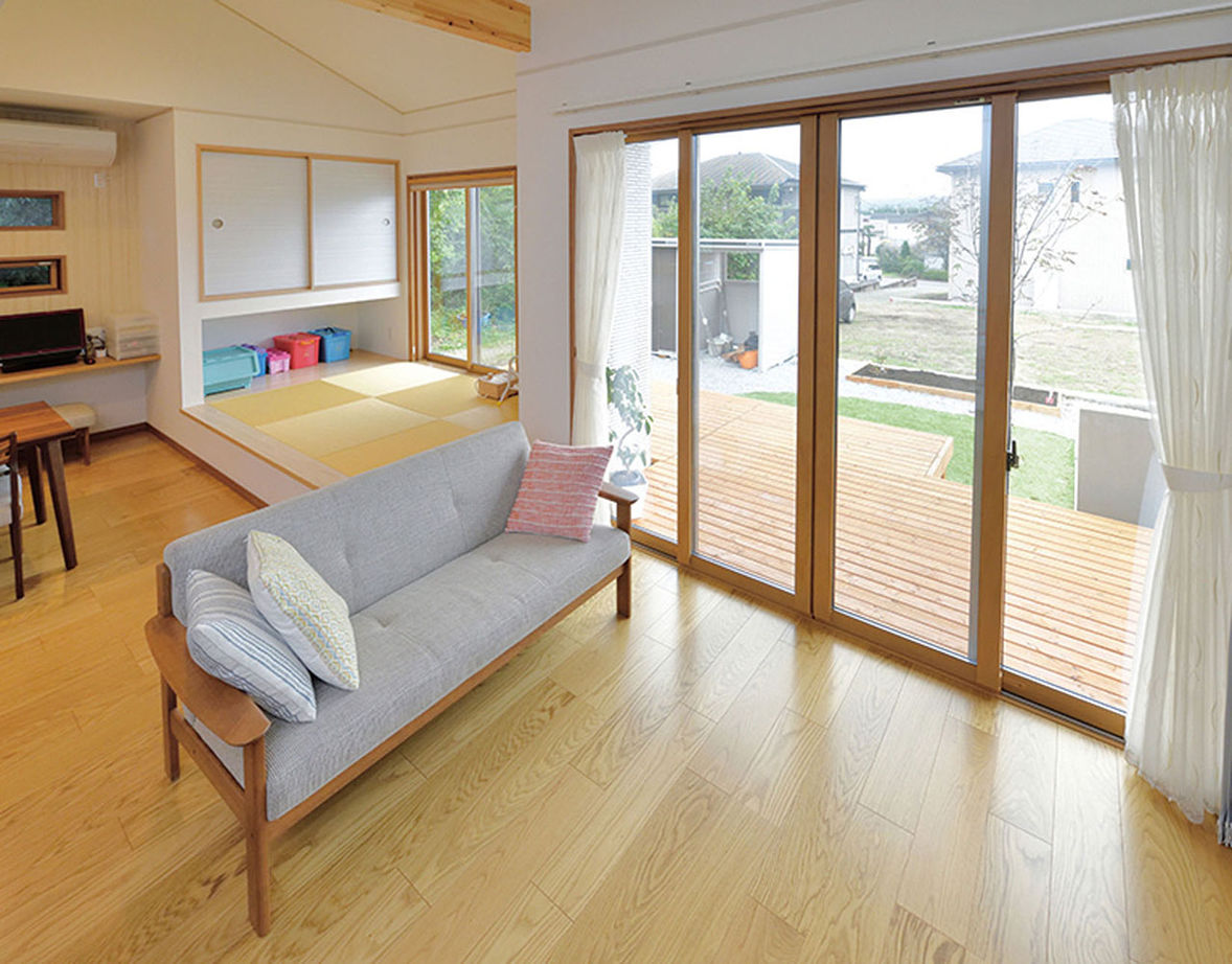 クレバリーホーム 【2000万円～2499万円／充実収納／家事がラク／間取図有】平屋の良さを採り入れた子育てしやすい2階建ての建築実例画像3