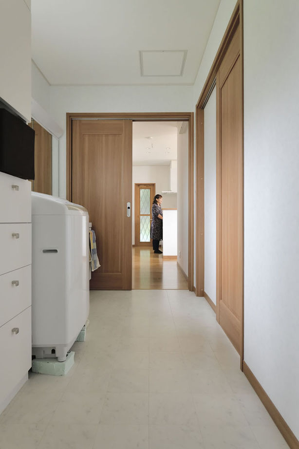 クレバリーホーム 【2000万円～2499万円／充実収納／家事がラク／間取図有】平屋の良さを採り入れた子育てしやすい2階建ての建築実例画像7