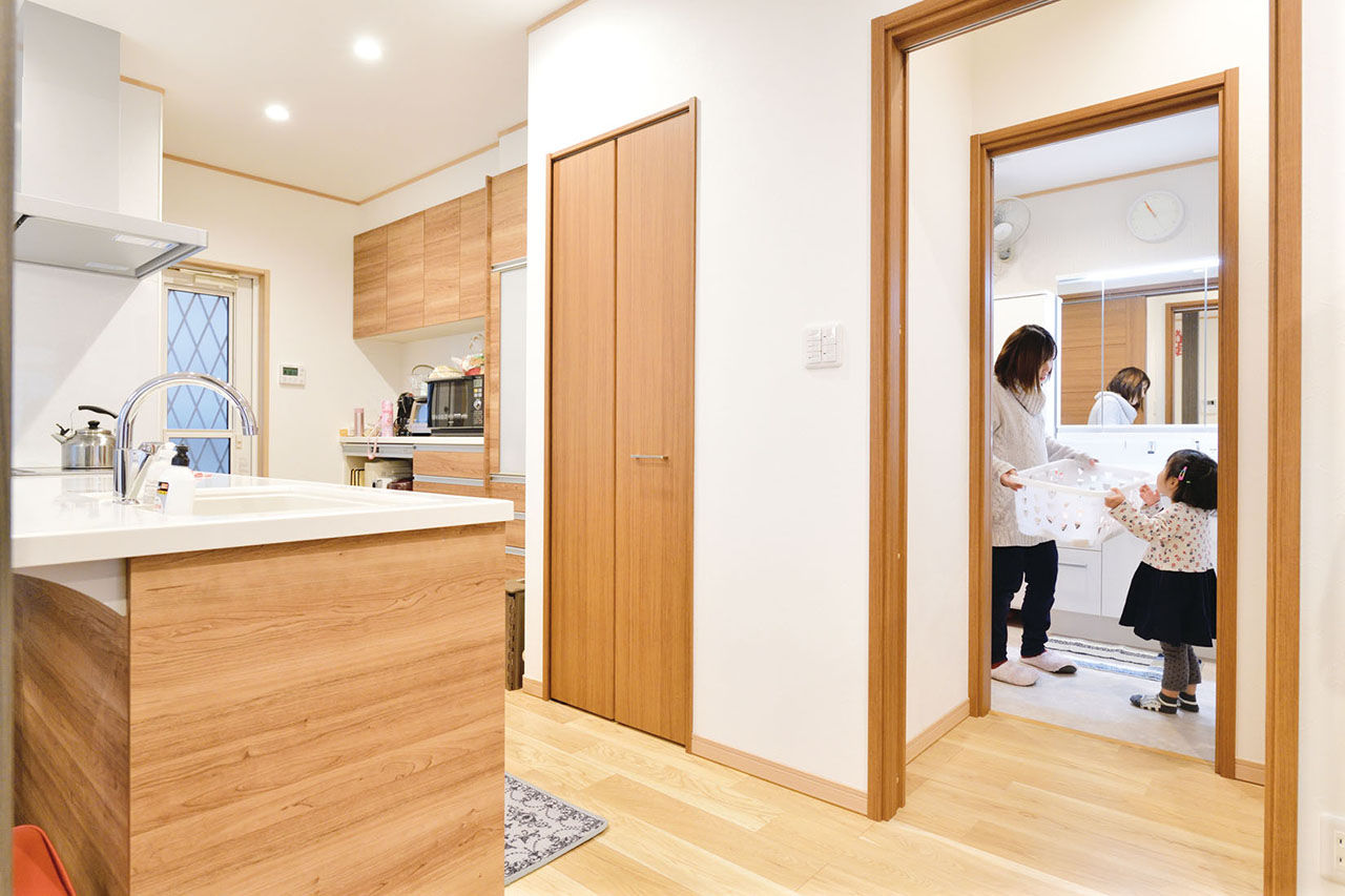 クレバリーホーム 【2000万円～2499万円／充実収納／家事がラク／間取図有】30帖超えの「LDK＋和室」でのびのび子育ての建築実例画像7