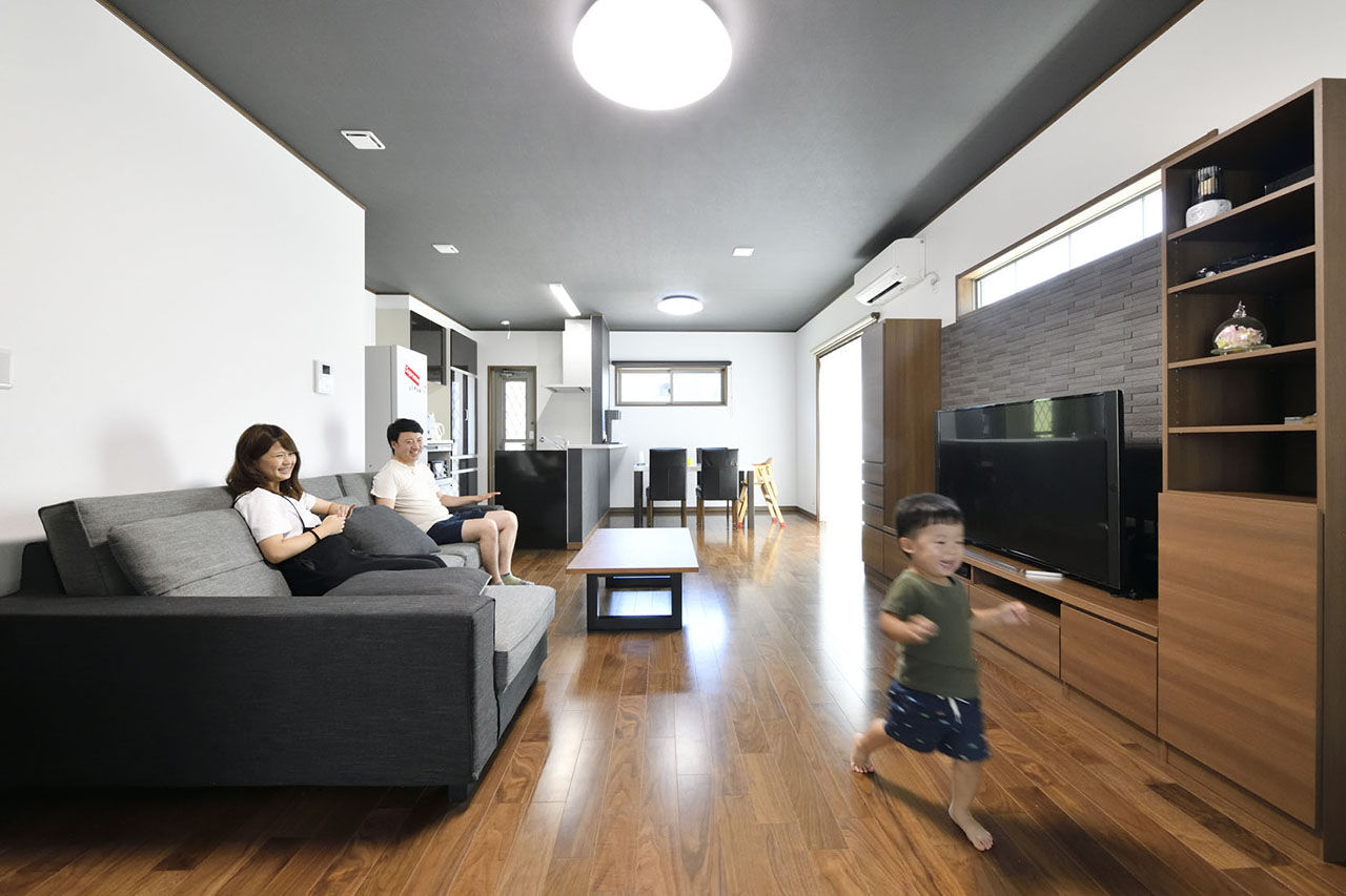 クレバリーホーム 【1500万円～1999万円／高気密・高断熱／家事がラク／間取図有】20代で叶えた、のびのび子育てできる住まいの建築実例画像1