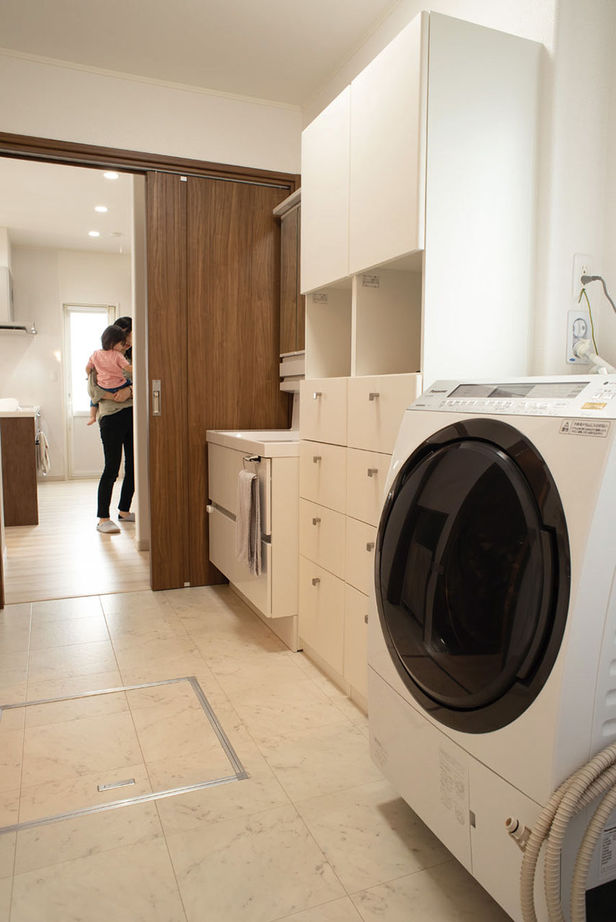 クレバリーホーム 【2500万円～2999万円／共働き世帯／間取図有】家事も子育ても、ふたりで取り組める工夫満載の住まいの建築実例画像6