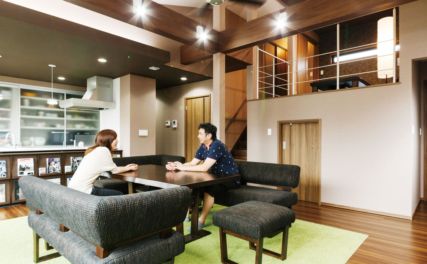 クレバリーホーム 【4000万円～4499万円／ガレージ／間取図有】「これぞ、大人の住処」。インナーガレージ＋2階リビングの家の建築実例画像3