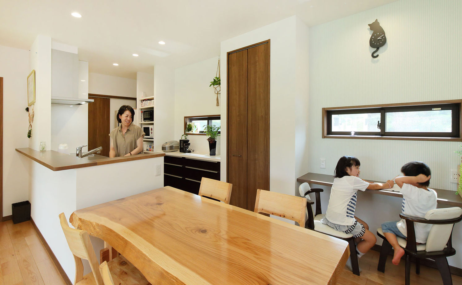 クレバリーホーム 【2500万円～2999万円／家事動線／収納充実／間取図有】共働き＆子育て世代が建てた、南欧テイストの住まいの建築実例画像