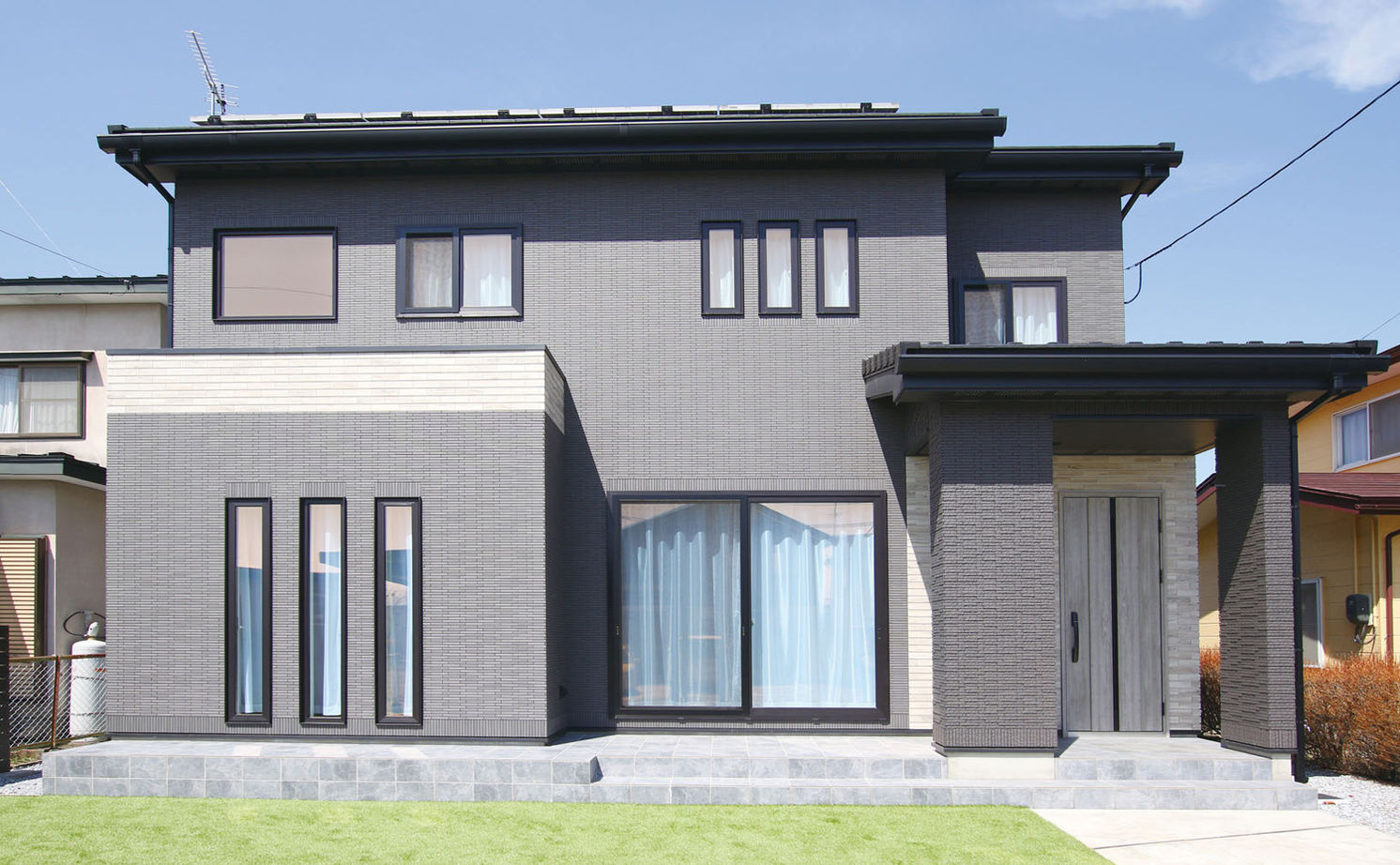 クレバリーホーム 【2500万円～2999万円／家事動線／間取図有】動線や間取りを工夫し、家事や子育てに配慮したお洒落な住まいの建築実例画像2