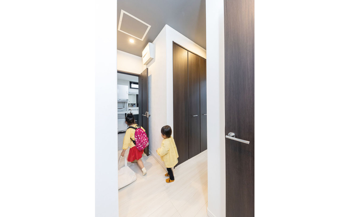 クレバリーホーム 【2000万円～2499万円／吹抜／家事動線／間取図有】家事の効率化で家族時間を増やし、お洒落な空間を楽しむの建築実例画像12