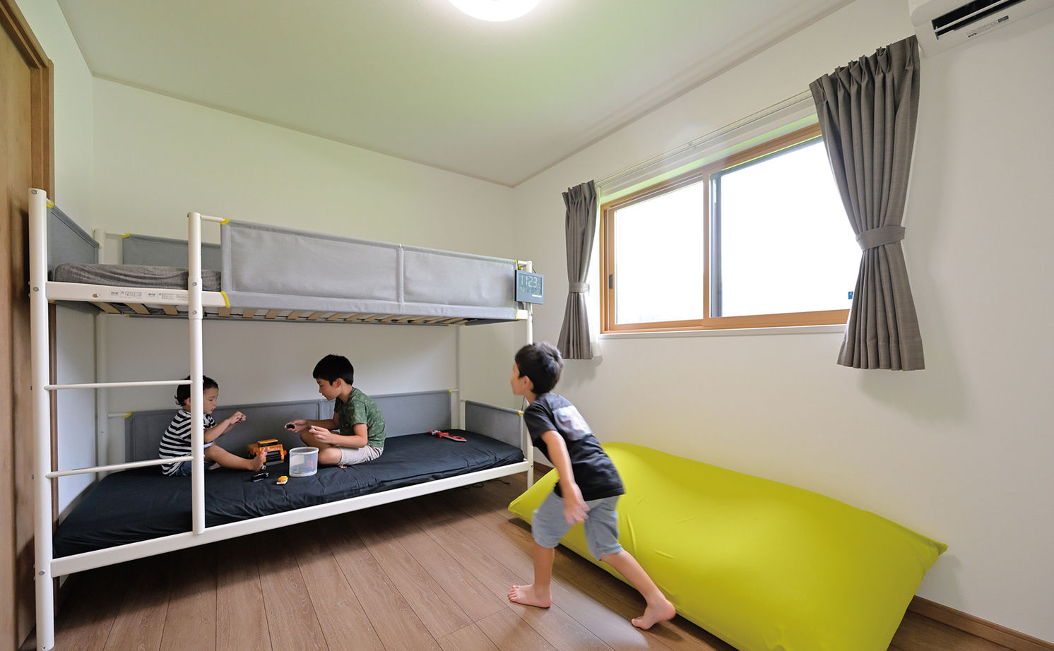 クレバリーホーム 【2500万円～2999万円／カフェ／店舗併用／間取図有】カフェとマイホーム、2つの夢を叶えた店舗併用住宅の建築実例画像10