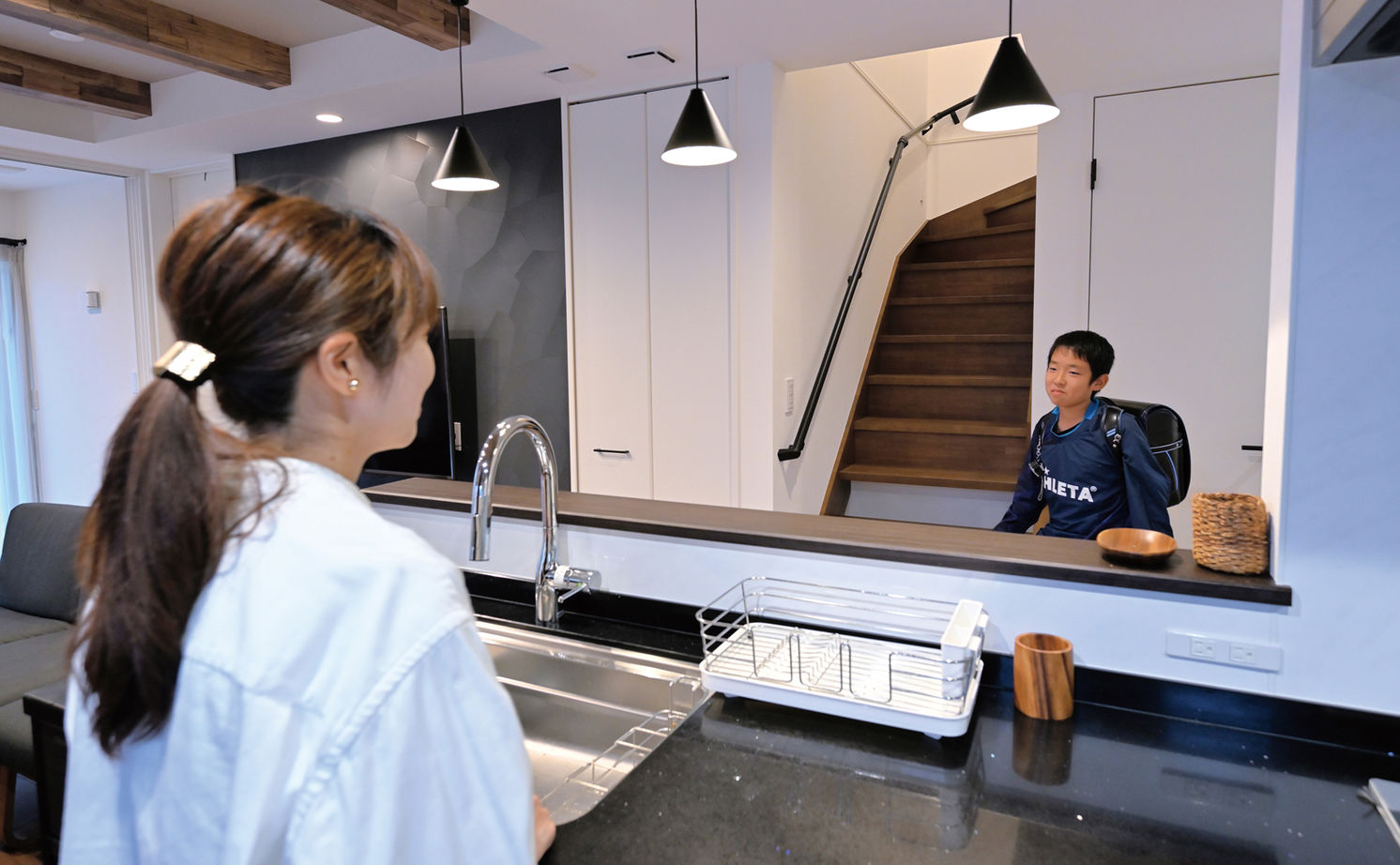 クレバリーホーム 【2500万円～2999万円／土間／家事動線／収納充実／間取図有】1階と2階で異なる家族団欒のスタイルを楽しむの建築実例画像5