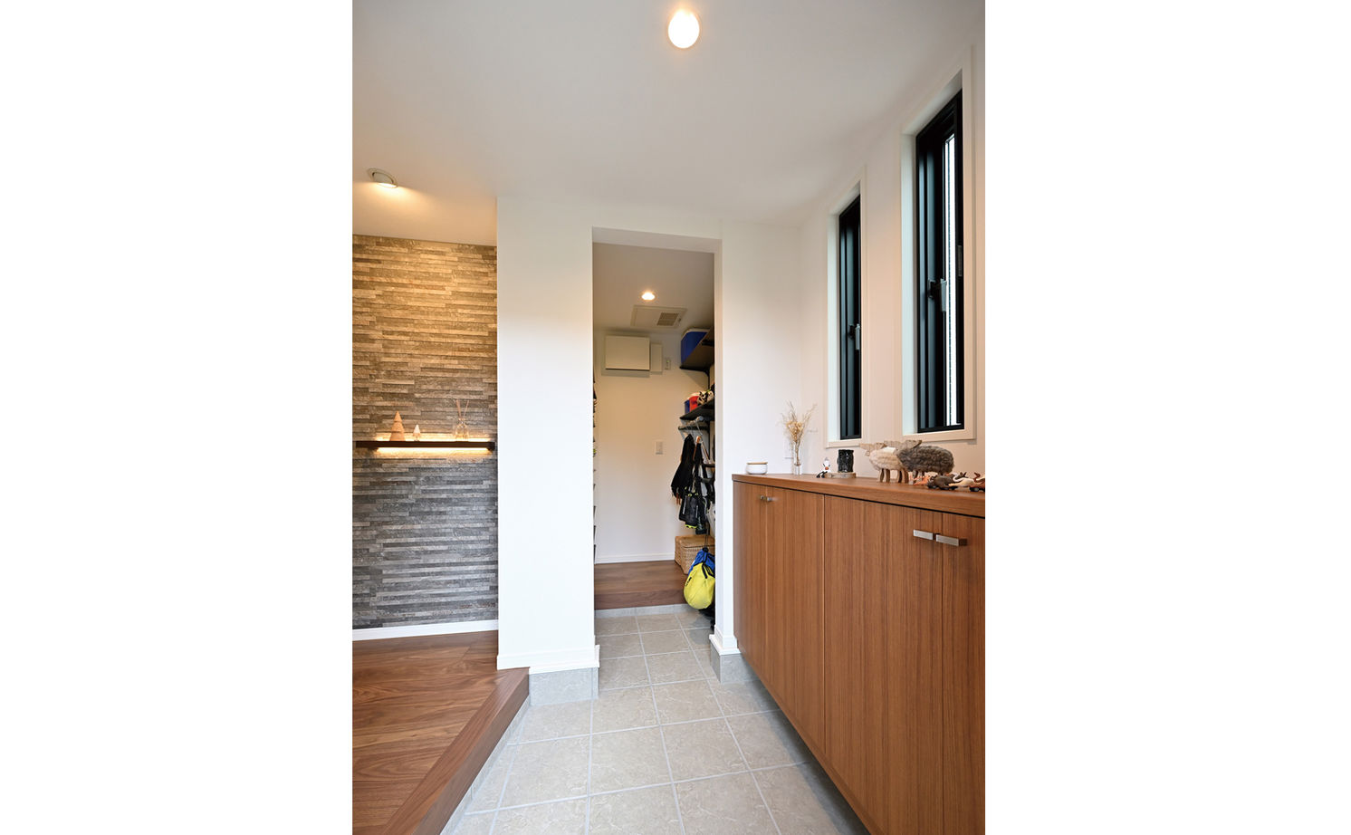 クレバリーホーム 【2500万円～2999万円／土間／家事動線／収納充実／間取図有】1階と2階で異なる家族団欒のスタイルを楽しむの建築実例画像15