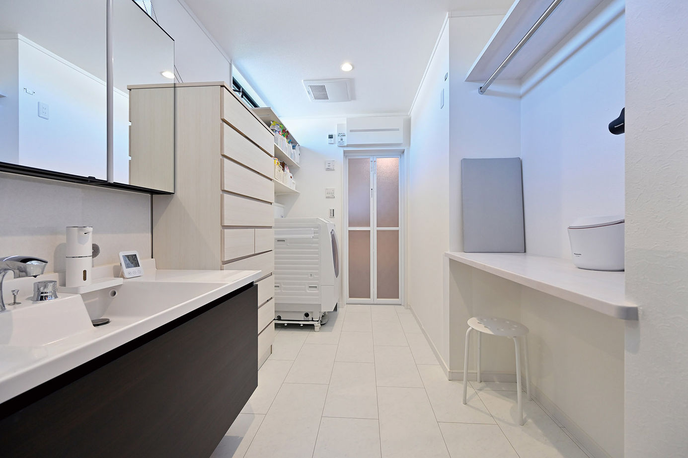 クレバリーホーム 【4000万円台／二世帯／収納充実／家事動線／間取図有】世代間がふれあう、程よい距離感の二世帯住宅の建築実例画像12