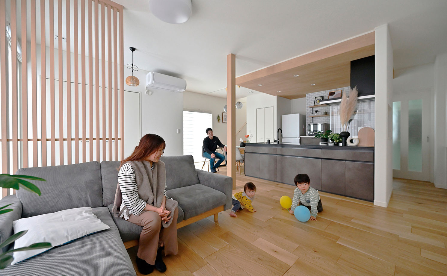 クレバリーホーム 【2500万円～2999万円／家事子育て動線／間取図有】キッチンを中心にした回遊動線で家族がのびのび暮らす家の建築実例画像4