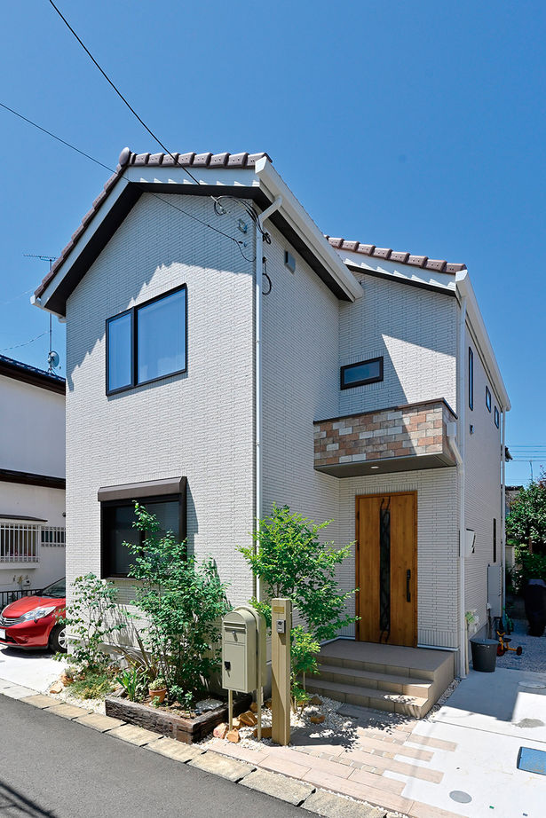 クレバリーホーム 【2000万円～2499万円／2階リビング／間取図有】デザインテーマはヨーロッパ。暮らしやすい機能性も魅力の建築実例画像2