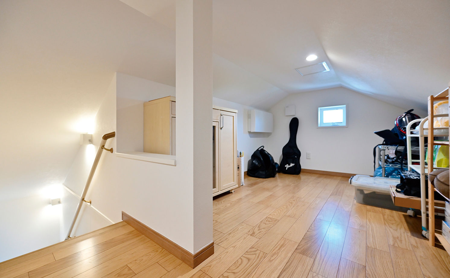 クレバリーホーム 【2500万円～2999万円／吹抜けリビング／間取図有】大きな窓から四季を伝える借景が暮らしに彩りを添える家の建築実例画像9