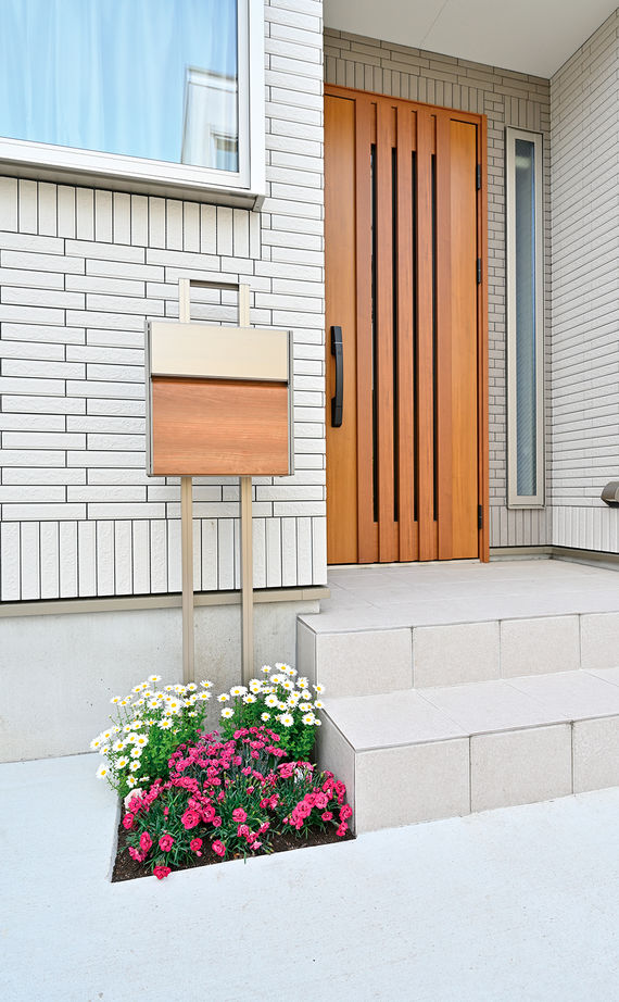 クレバリーホーム 【2500万円～2999万円／吹抜けリビング／間取図有】大きな窓から四季を伝える借景が暮らしに彩りを添える家の建築実例画像15