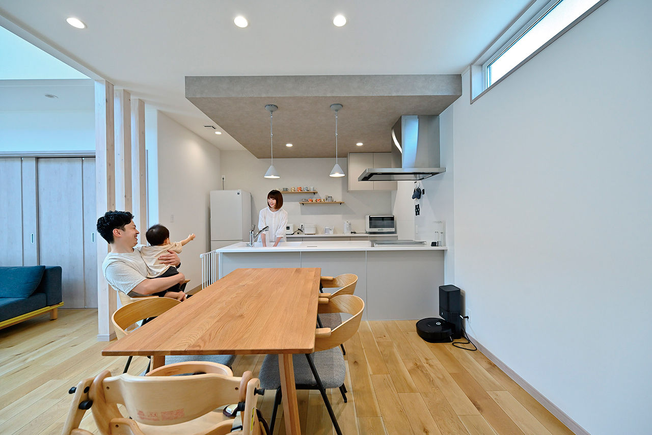 クレバリーホーム 【2000万円～2499万円／家事動線／間取図有】家族が心地よい距離感で過ごすLDK。平屋のように暮らせる家の建築実例画像1