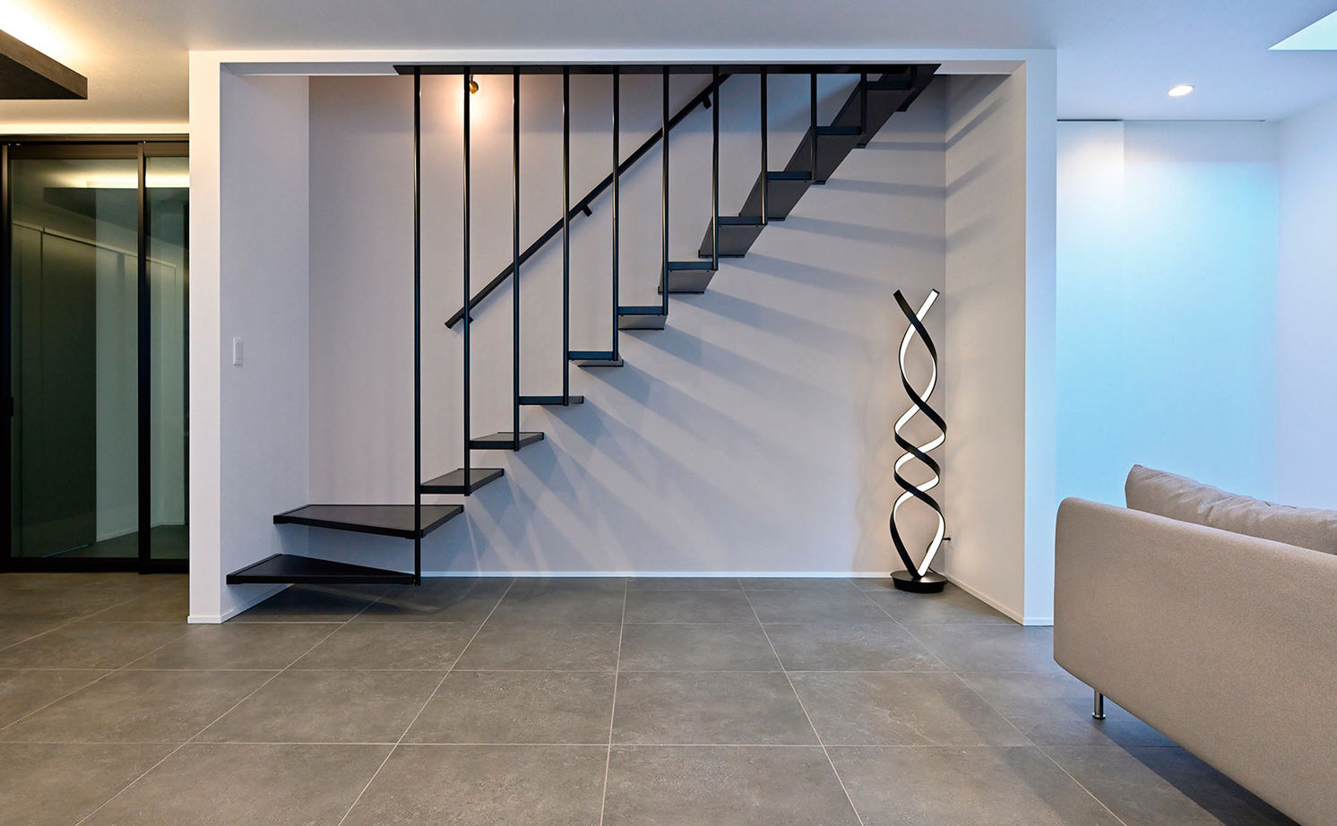 クレバリーホーム 【4000万円～／屋上アウトドアリビング／間取図有】ホテルライクな高級感。愛犬との時間も楽しむ暮らしの建築実例画像7