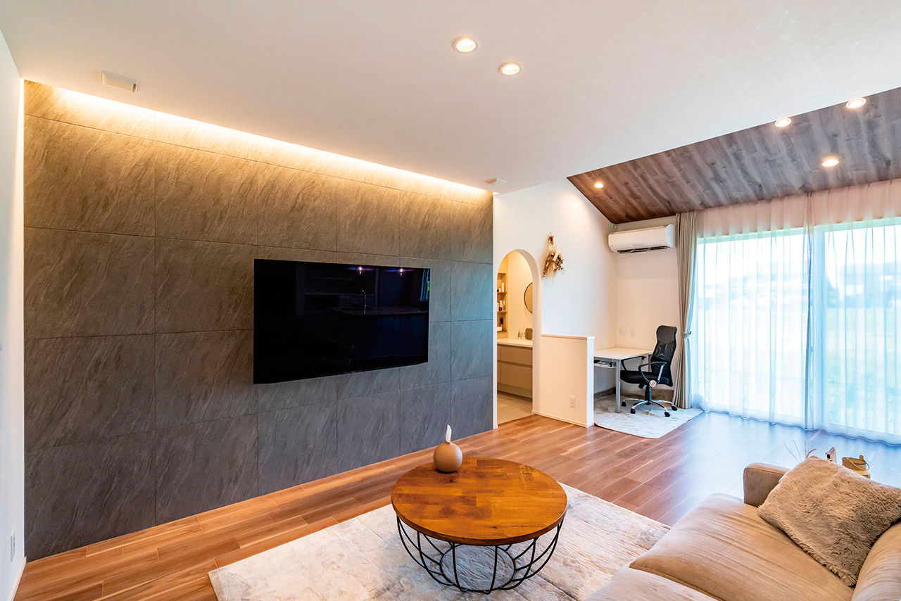 クレバリーホーム 【2000万円～2499万円／平屋／間取図有】勾配天井で開放感たっぷり。生活&収納動線に工夫が光る、快適な家の建築実例画像1