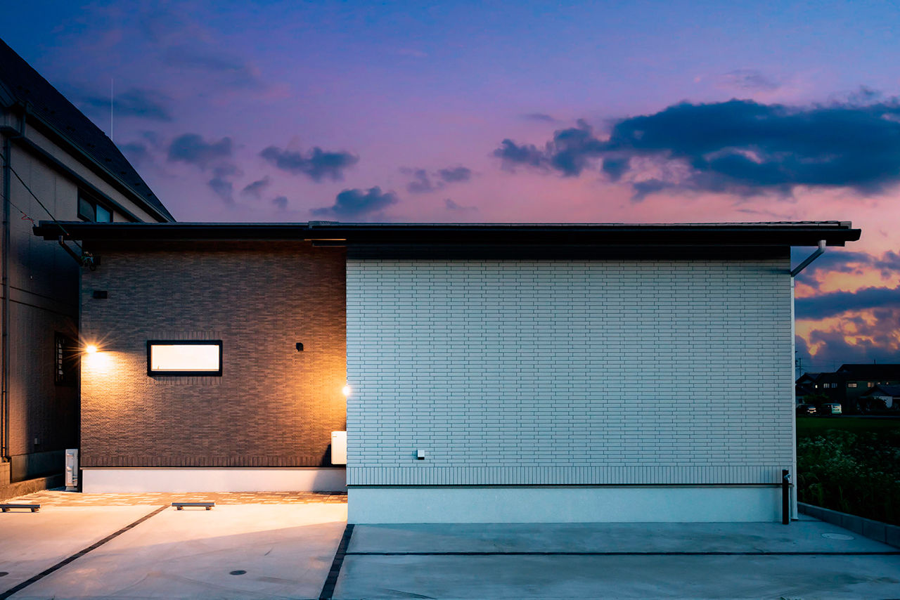 クレバリーホーム 【2000万円～2499万円／平屋／間取図有】勾配天井で開放感たっぷり。生活&収納動線に工夫が光る、快適な家の建築実例画像2