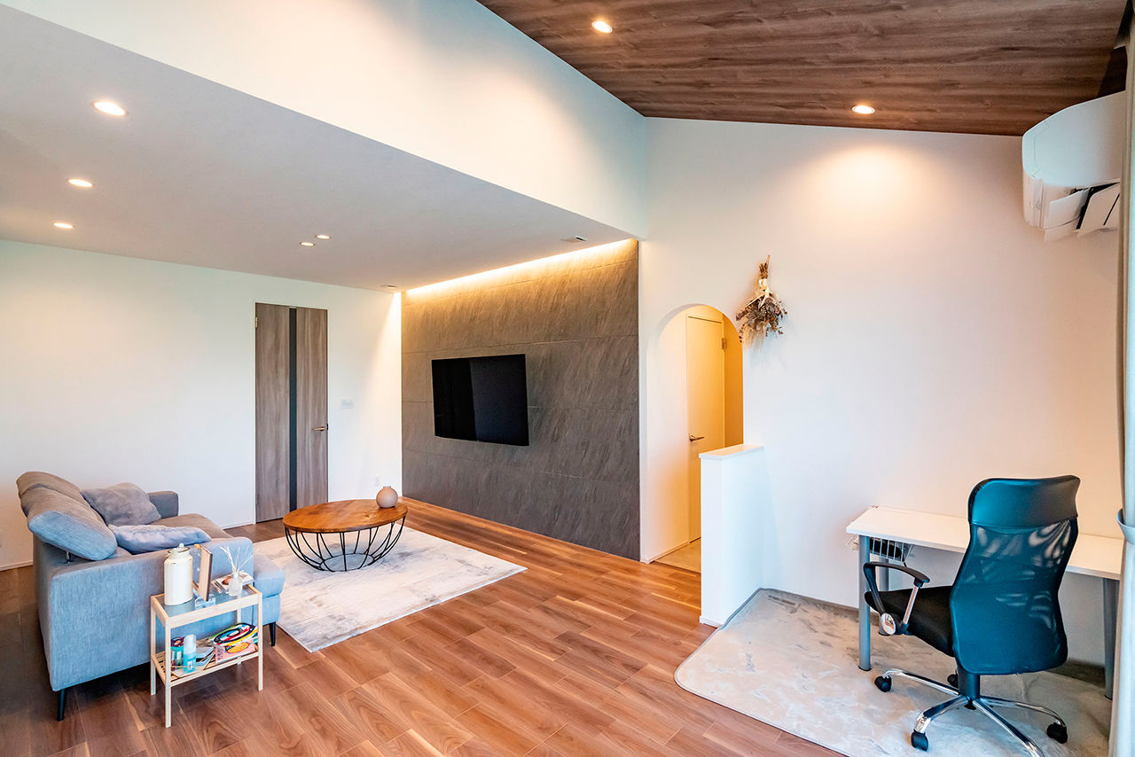 クレバリーホーム 【2000万円～2499万円／平屋／間取図有】勾配天井で開放感たっぷり。生活&収納動線に工夫が光る、快適な家の建築実例画像4