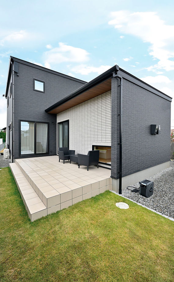 クレバリーホーム 【3000万円～3499万円／アウトドアリビング／間取図有】外壁・テラス・内装とタイルがお洒落に彩る上質な家の建築実例画像4