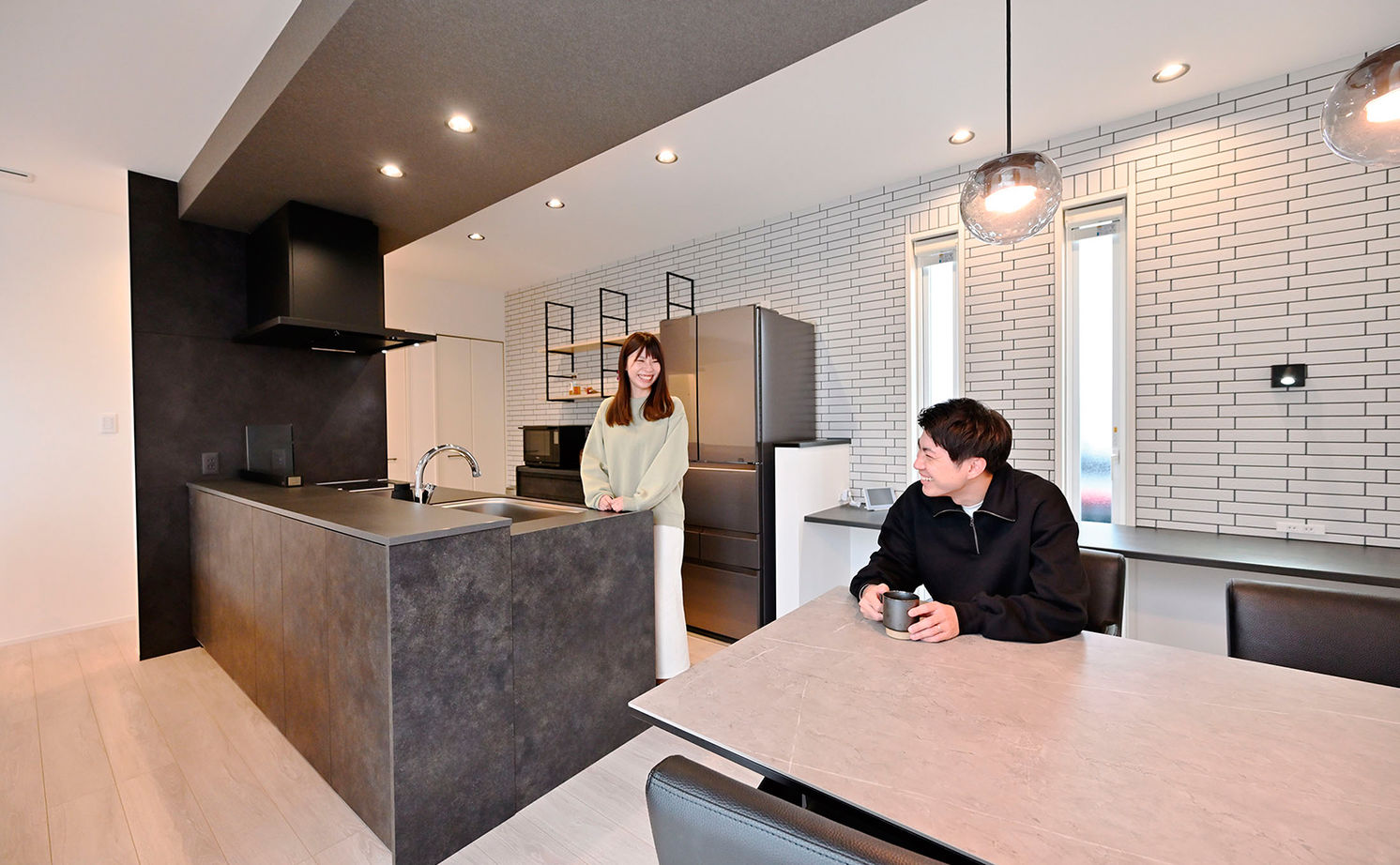 クレバリーホーム 【3000万円～3499万円／アウトドアリビング／間取図有】外壁・テラス・内装とタイルがお洒落に彩る上質な家の建築実例画像5