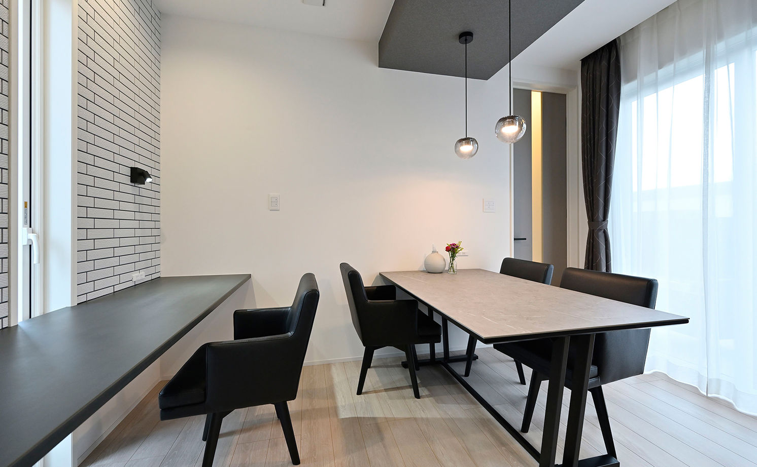 クレバリーホーム 【3000万円～3499万円／アウトドアリビング／間取図有】外壁・テラス・内装とタイルがお洒落に彩る上質な家の建築実例画像6