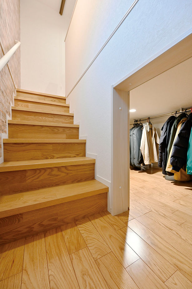 クレバリーホーム 【2500万円～2999万円／中2階／インナーガレージ／間取図有】扉のないオープンな空間も高断熱で一年中快適の建築実例画像7