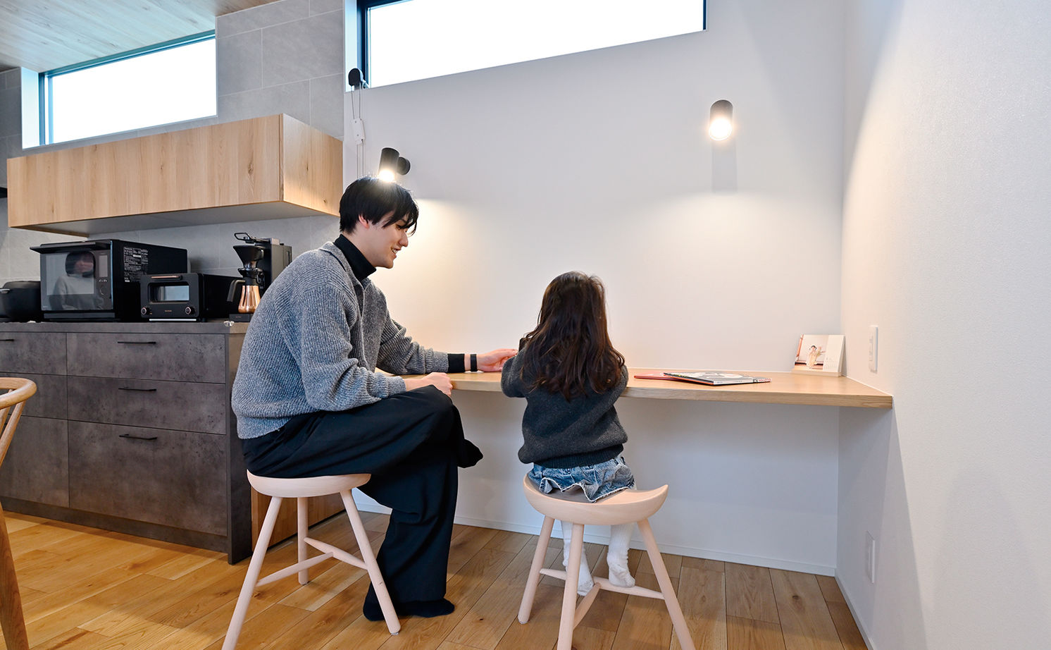 クレバリーホーム 【4000万円～／アウトドアリビング／間取図有】吹抜けと大開口で開放的。外に閉じて、内に開くコの字型の家の建築実例画像8