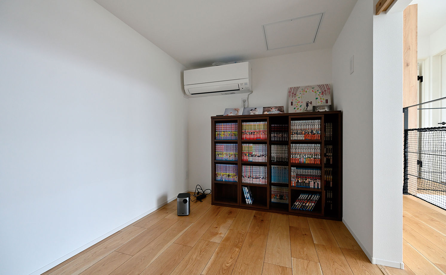 クレバリーホーム 【4000万円～／アウトドアリビング／間取図有】吹抜けと大開口で開放的。外に閉じて、内に開くコの字型の家の建築実例画像15