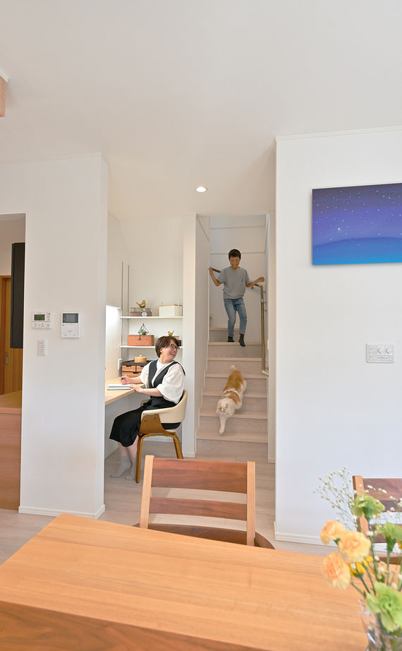 クレバリーホーム 【3000万円～3499万円／オープンLDK／間取図有】キッチンを中心に家族が集う家。共働き夫婦の工夫も満載の建築実例画像6