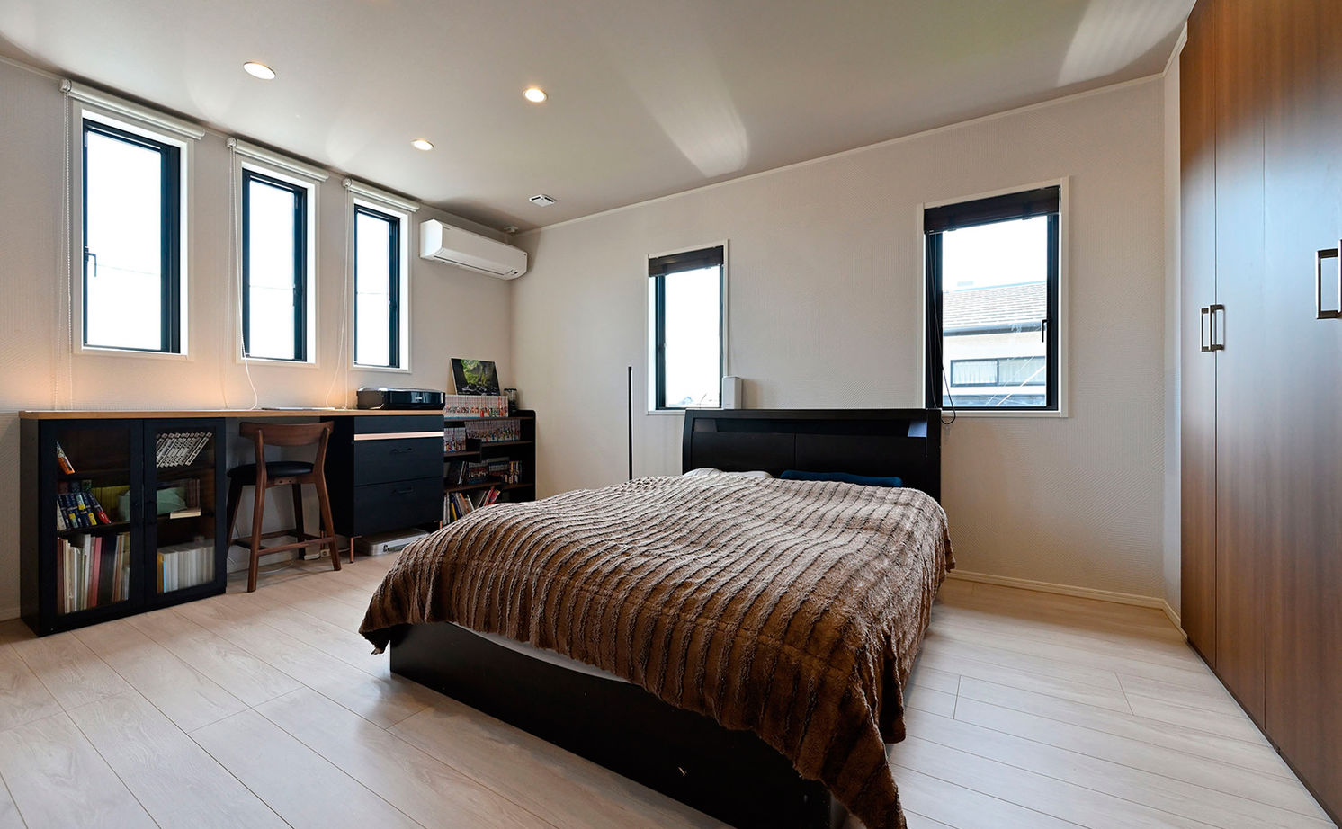 クレバリーホーム 【3000万円～3499万円／オープンLDK／間取図有】キッチンを中心に家族が集う家。共働き夫婦の工夫も満載の建築実例画像14