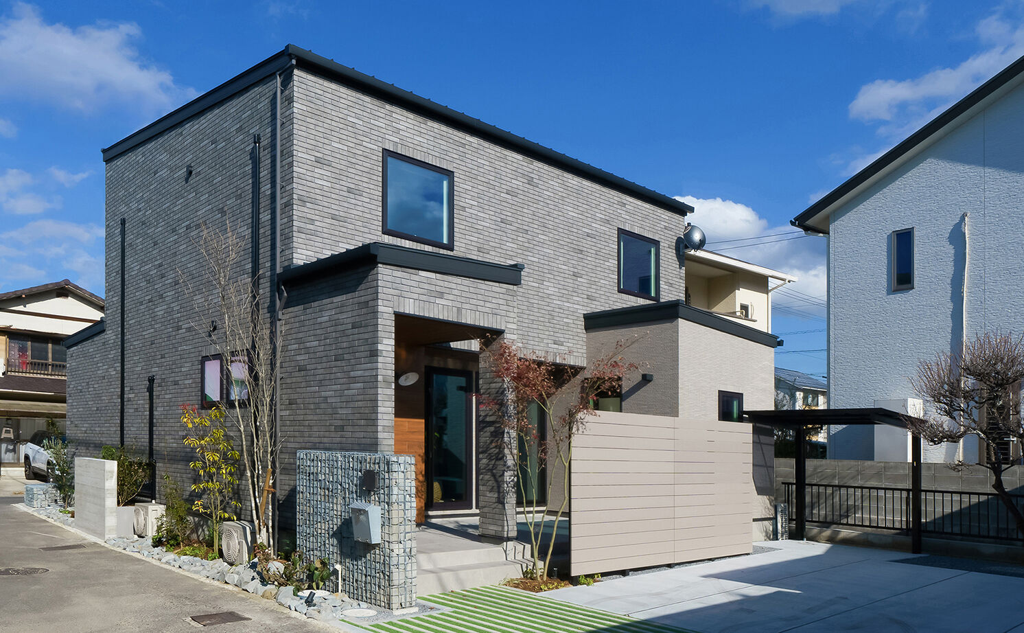 クレバリーホーム 【4000万円～／中2階／テラス／間取図】家族が心地よい距離感でくつろげる、完全同居型の二世帯住宅の建築実例画像2