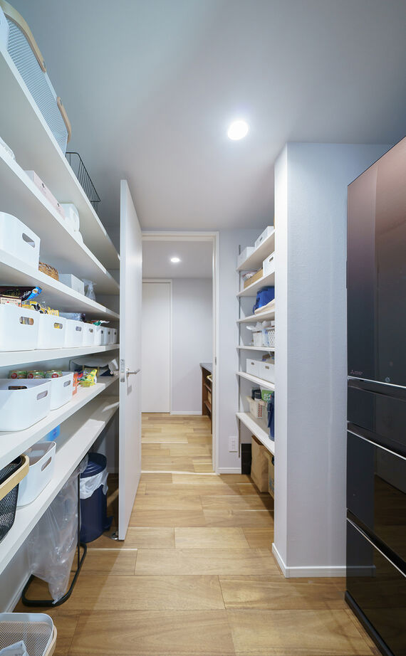 クレバリーホーム 【4000万円～／中2階／テラス／間取図】家族が心地よい距離感でくつろげる、完全同居型の二世帯住宅の建築実例画像8