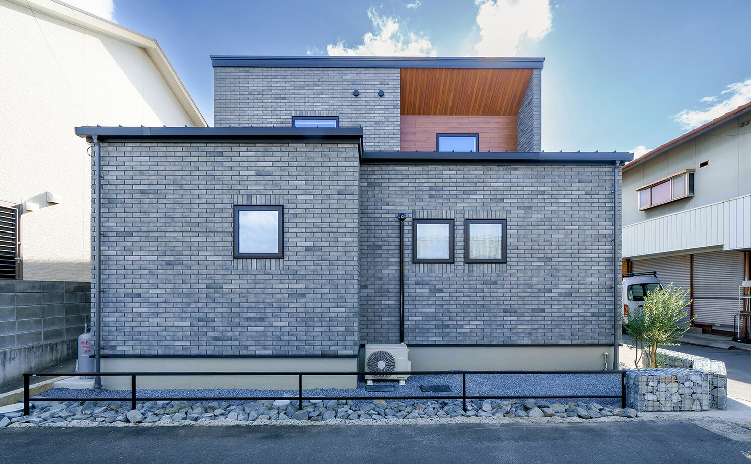 クレバリーホーム 【4000万円～／中2階／テラス／間取図】家族が心地よい距離感でくつろげる、完全同居型の二世帯住宅の建築実例画像18