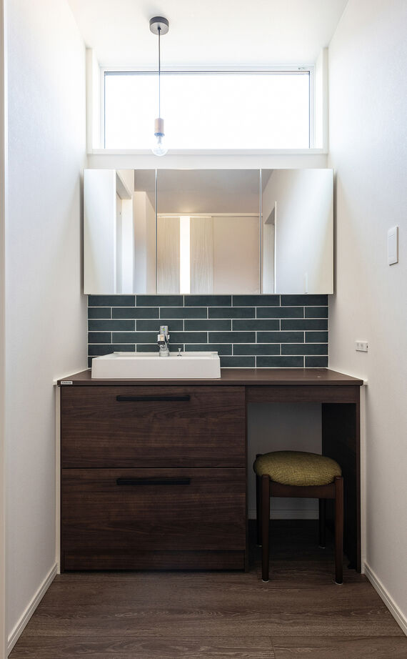 クレバリーホーム 【3500万円～3999万円／吹抜け／ペット／間取図】タイルならではの白が美しい。愛犬と暮らす高断熱の家の建築実例画像12