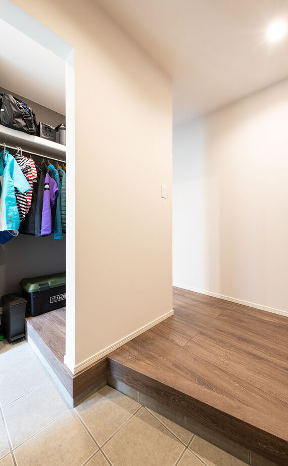 クレバリーホーム 【3500万円～3999万円／吹抜け／ペット／間取図】タイルならではの白が美しい。愛犬と暮らす高断熱の家の建築実例画像18