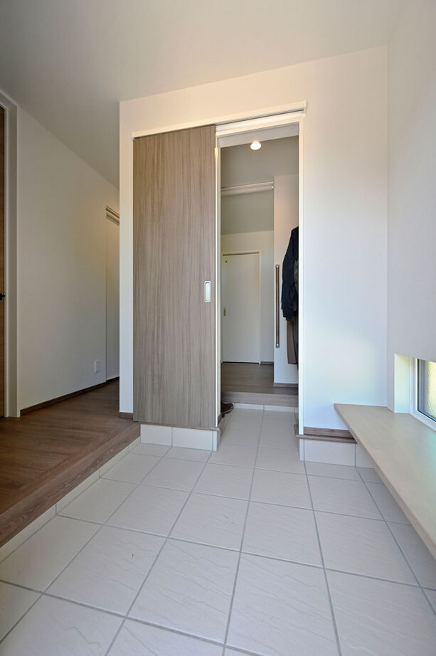 クレバリーホーム 【2500万円～2999万円／吹抜け／家事動線／間取図】ストレスフリーな暮らしを叶えたカフェライクな住まいの建築実例画像9