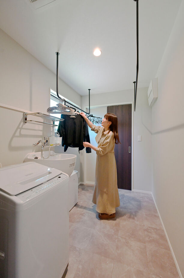 クレバリーホーム 【2500万円～2999万円／吹抜け／家事動線／間取図】ストレスフリーな暮らしを叶えたカフェライクな住まいの建築実例画像12