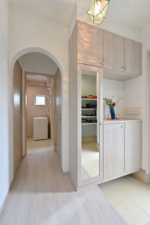 クレバリーホーム 【2000万円～2499万円／家事子育て動線／間取図】家族団らんもプライベートも充実。完全同居型の二世帯住宅の建築実例画像8