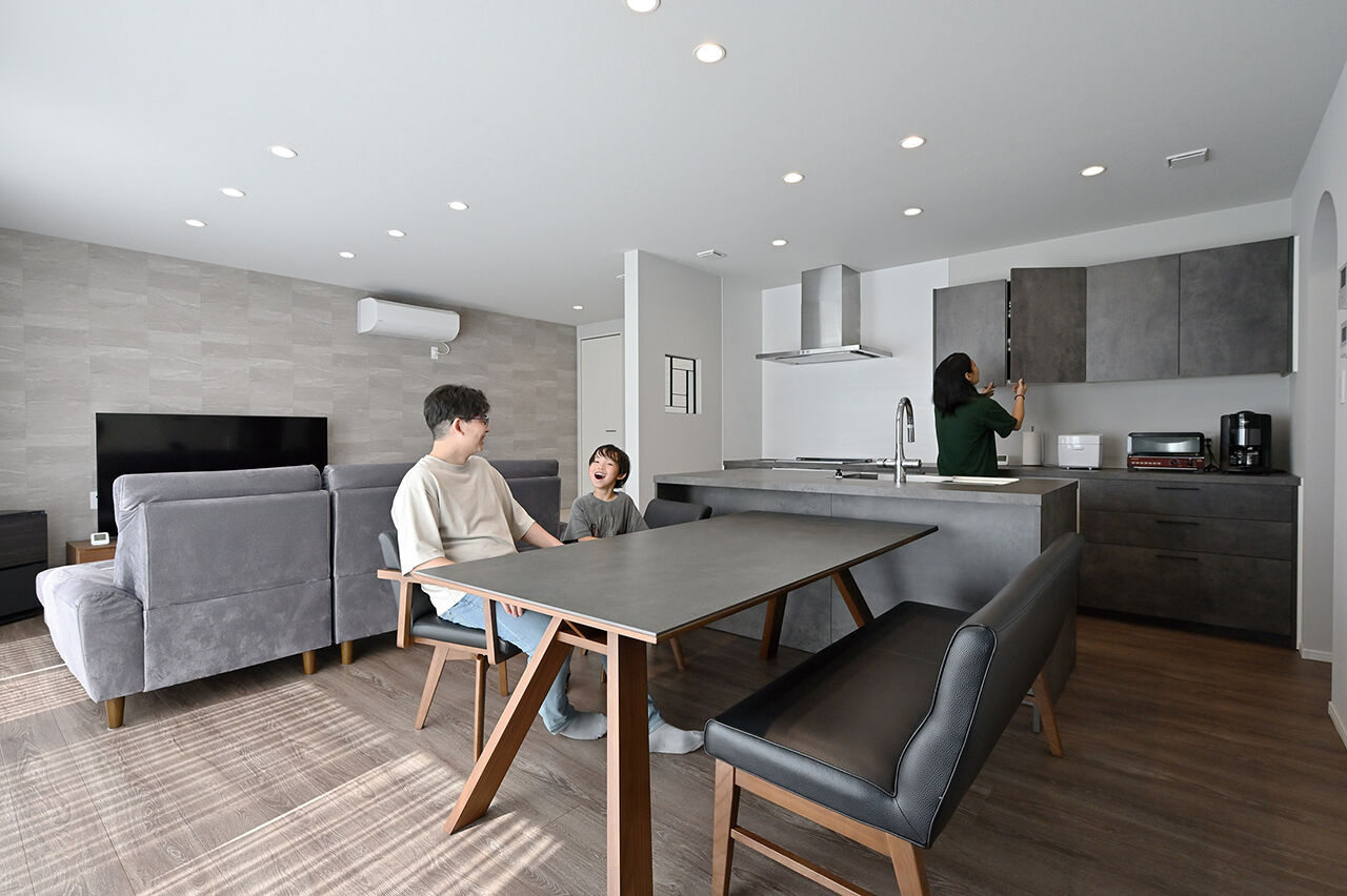 クレバリーホーム 【3000万円～3499万円／太陽光発電／間取図】住んでからかかるコストを低減。外壁タイルの高性能住宅の建築実例画像2