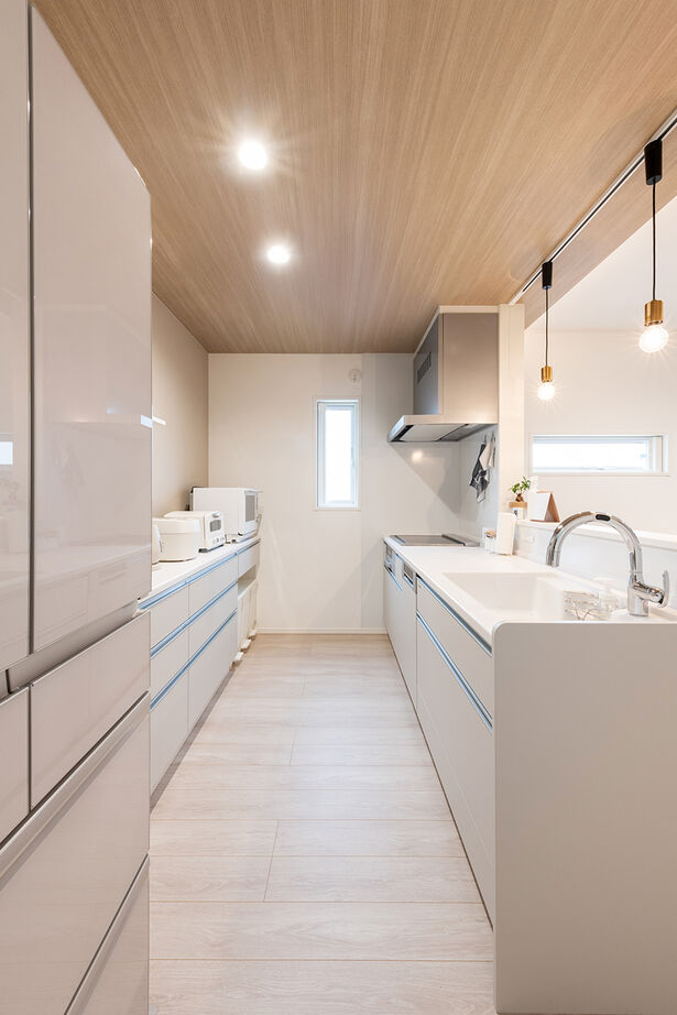 クレバリーホーム 【2500万円～2999万円／家事動線／間取図】グレージュのあたたかみあるリビングに家族の笑顔が集まる家の建築実例画像5