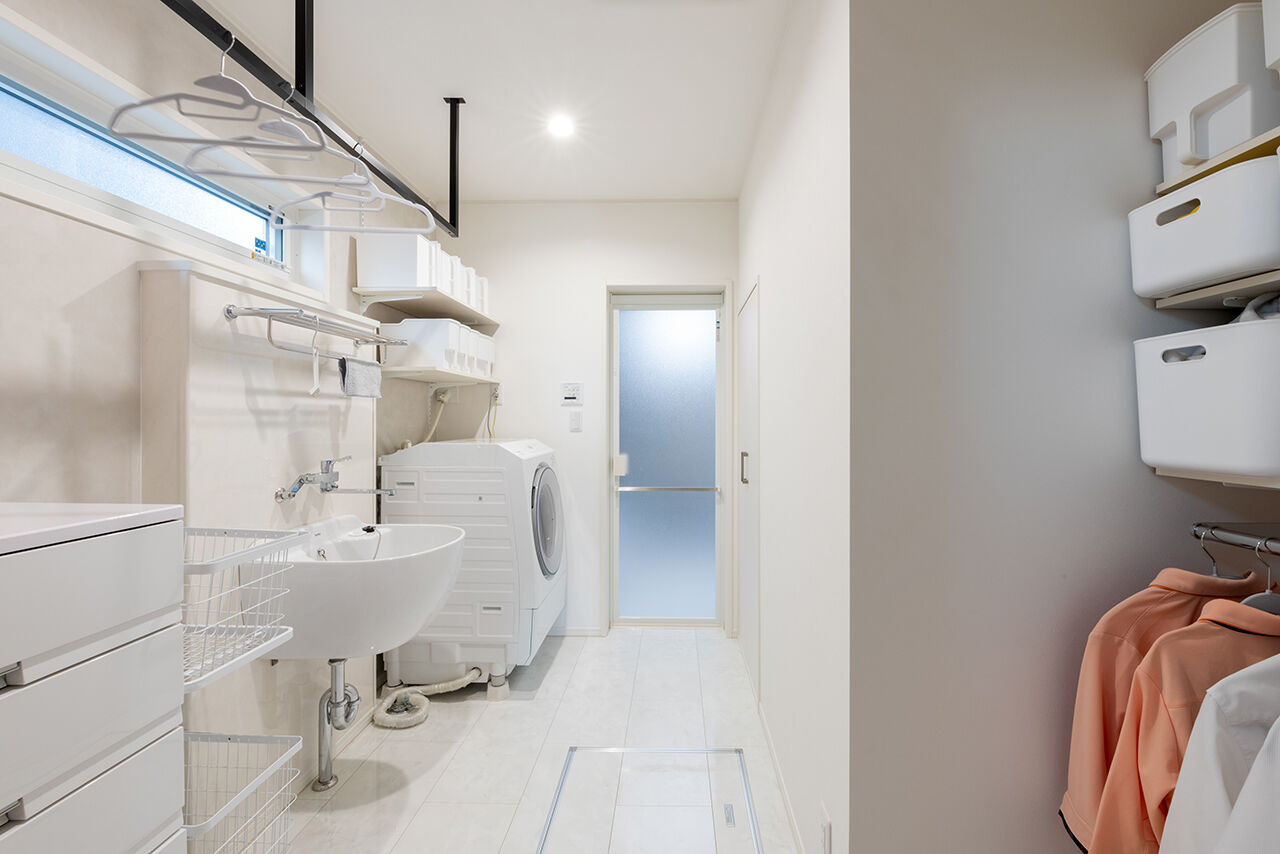 クレバリーホーム 【2500万円～2999万円／家事動線／間取図】グレージュのあたたかみあるリビングに家族の笑顔が集まる家の建築実例画像7