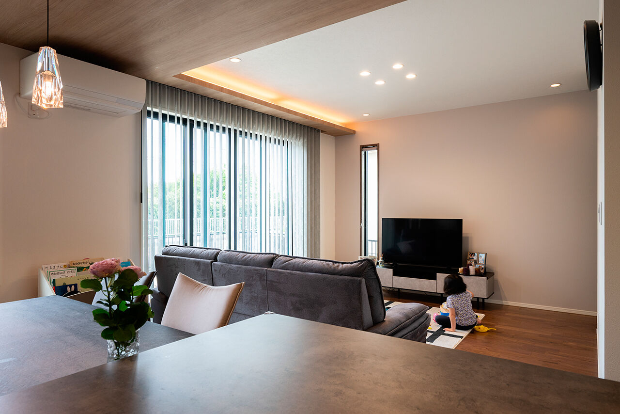 クレバリーホーム 【子育て／間取図】キッチンを中心に家族がつながる、ともに暮らしを楽しむ住まいの建築実例画像4