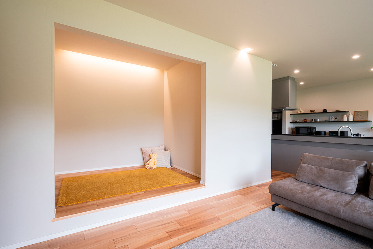 クレバリーホーム 【4000万円～／平屋／間取図】石目調の大判タイルが彩る風格ある佇まい。暮らしやすい平屋のガレージハウスの建築実例画像5