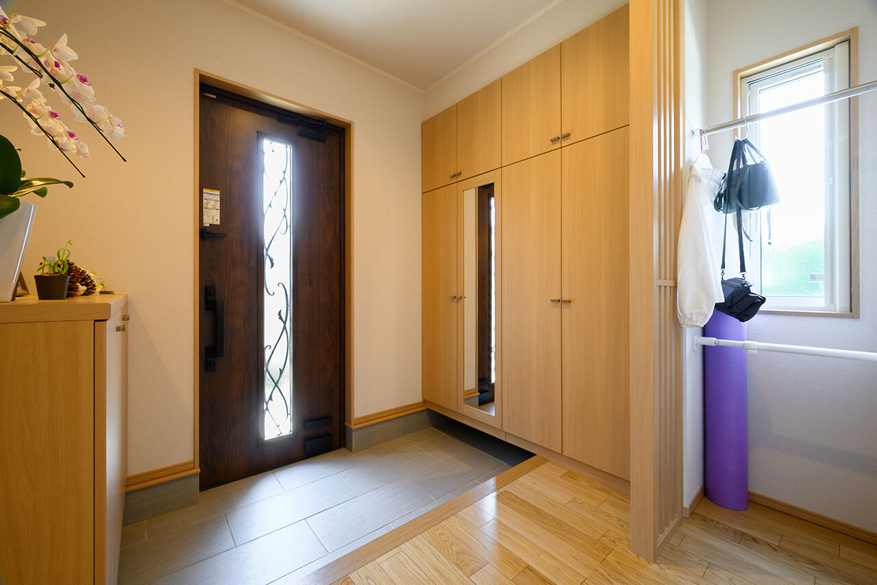 クレバリーホーム 【3500～3999万円／回遊動線／間取図】家族を近くに感じるL字型のLDK。家事がはかどる効率的な間取りを実現の建築実例画像9