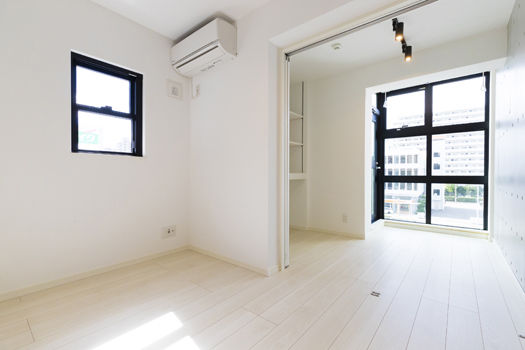 テクノホーム(一級建築士事務所) 【RC/賃貸併用】コンクリート打ち放しの外観が美しい、オーナー宅だけでなく賃貸部分までこだわり抜いた家の建築実例画像7